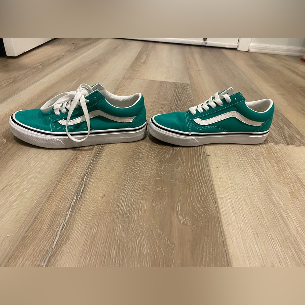 Vans Old Skool Green Women’s Size 6, Men’s 4.5